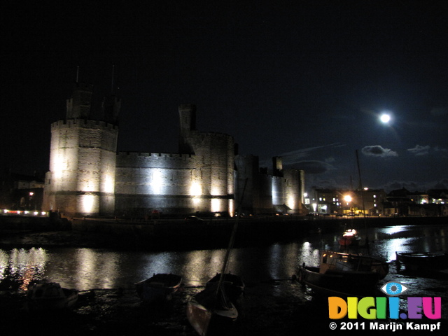 SX20703 Caernarfon Castle by moon light